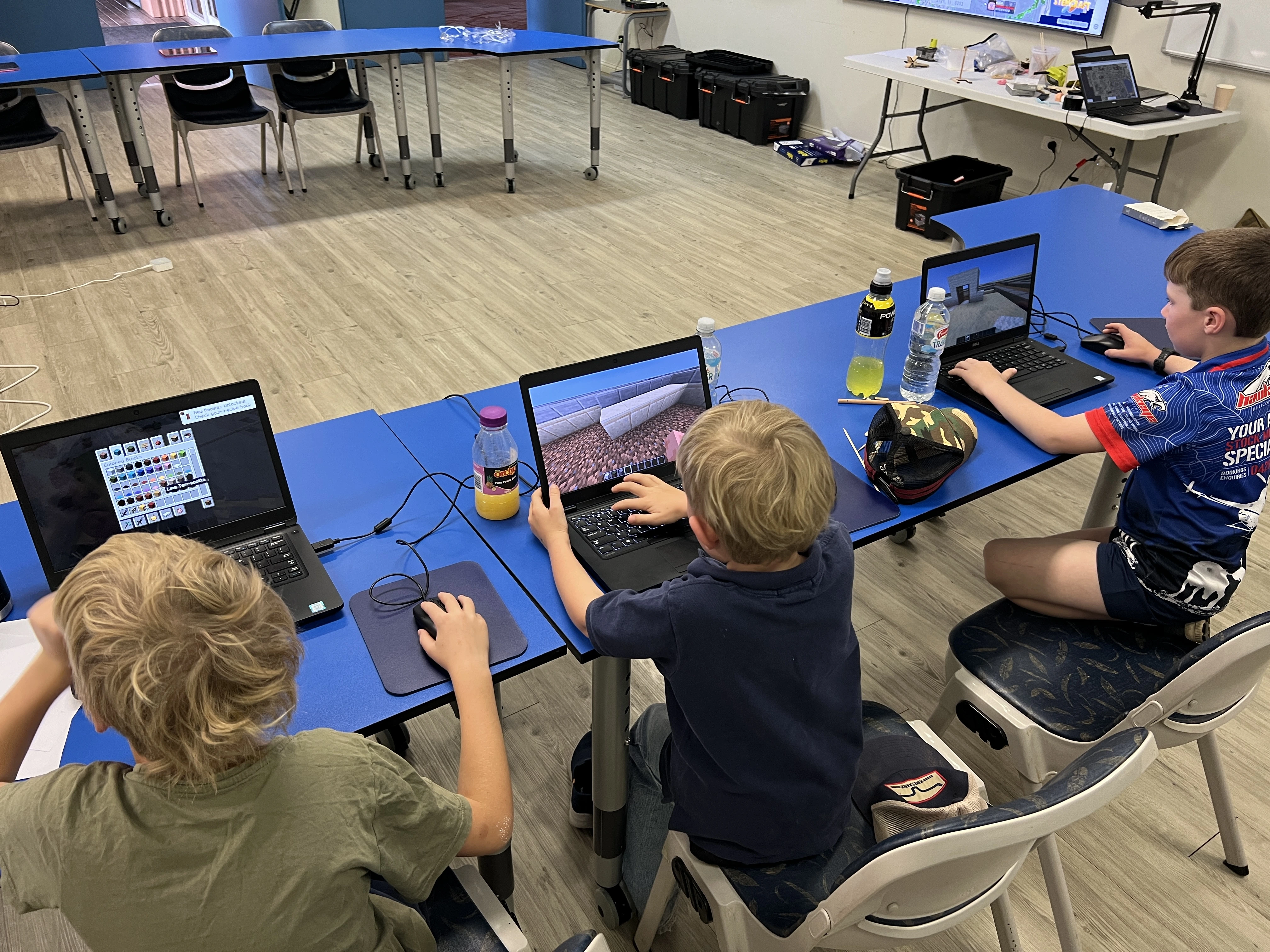 Young makers exploring and building together in the STEMCraft world